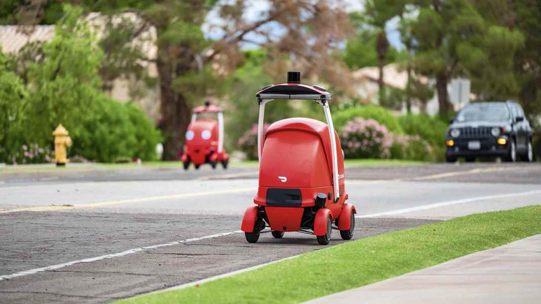 Autonomes Fahren: Roboter auf dem Radweg