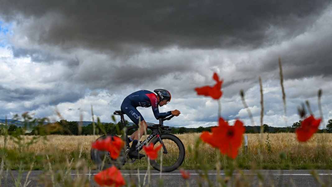 Blitz und Donner: Verhaltenstipps für Radfahrer bei Gewitter