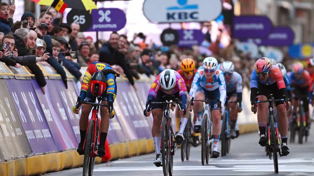 Gent-Wevelgem 2024: Wiebes schlägt Balsamo im Fotofinish