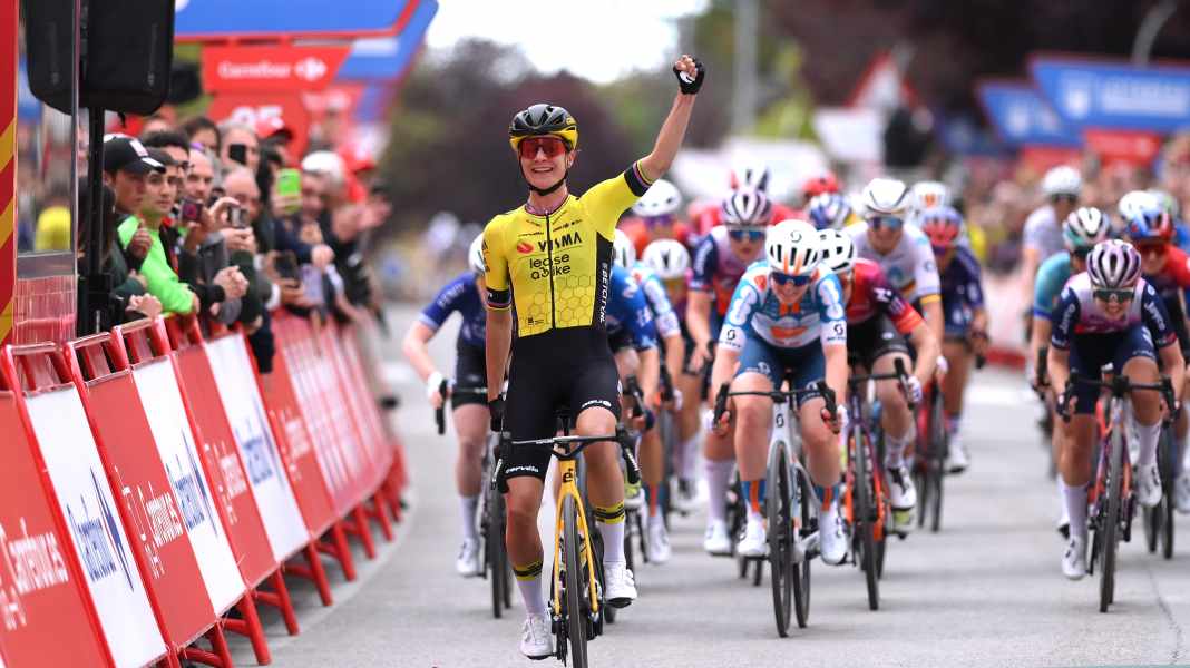 Vuelta Femenina: 252. Karrieresieg! Vos gewinnt 3. Etappe