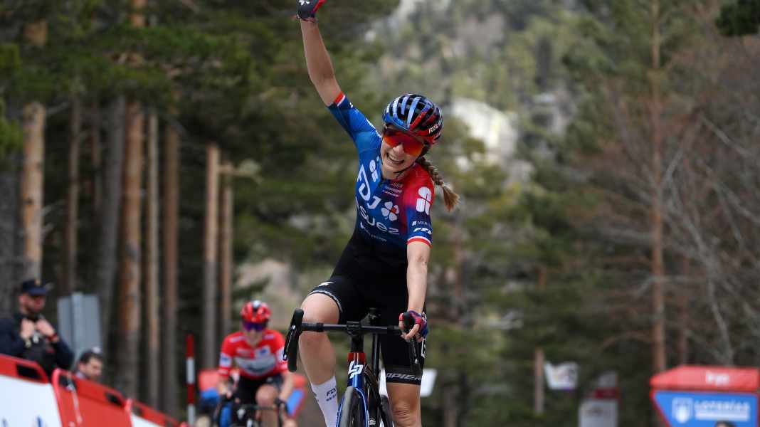Vuelta Femenina: Muzic schlägt Vollering an der Laguna Negra - Bauernfeind klettert im Klassement
