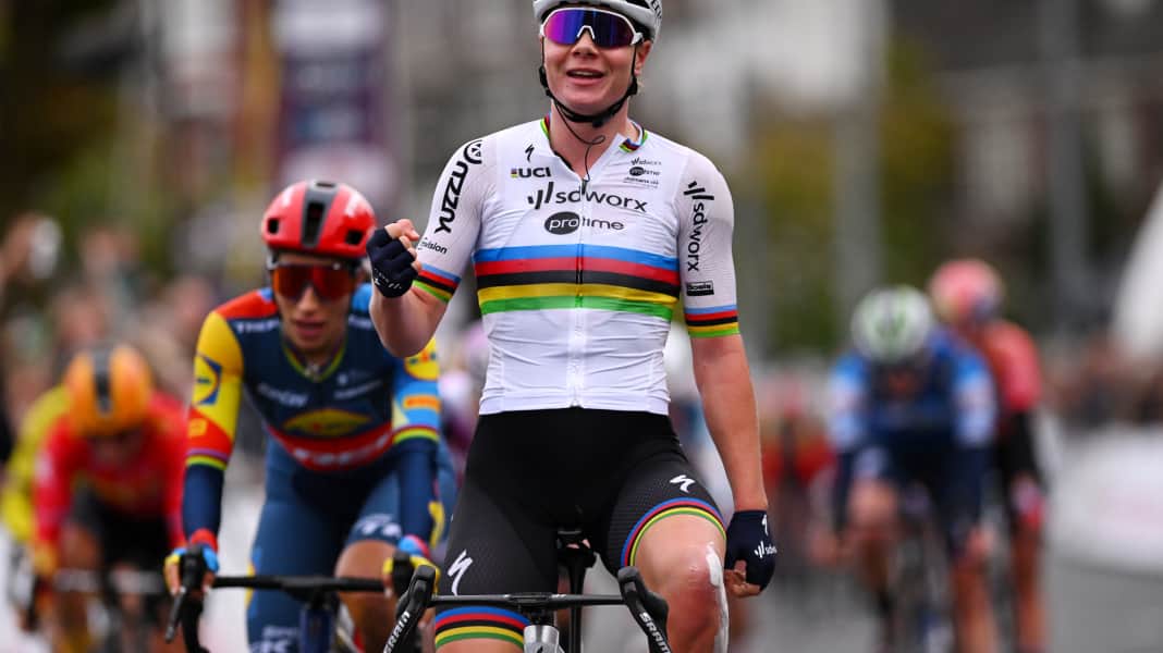 Simac Ladies Tour 2024: Wimpernschlagfinale! Kopecky entreißt Koch Gesamtsieg auf 6. Etappe