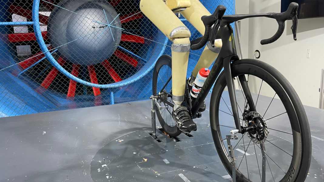 So testet TOUR: Aero-Rennrad-Test im Windkanal