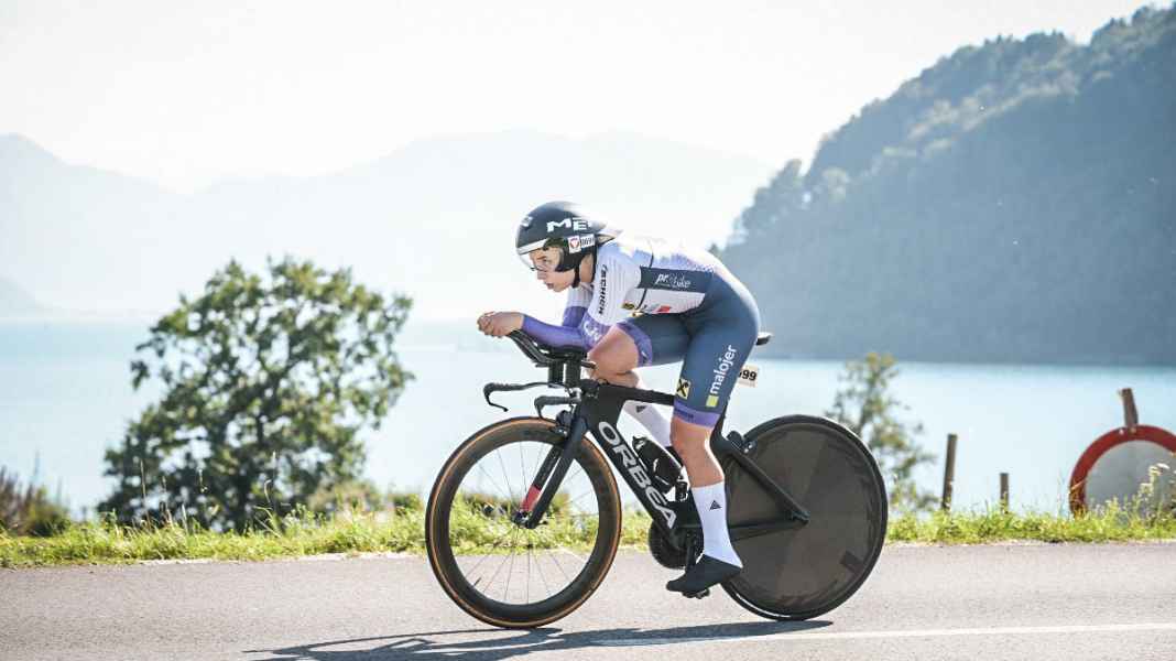 King of the Lake: Rodel-Star Felix Loch am Start