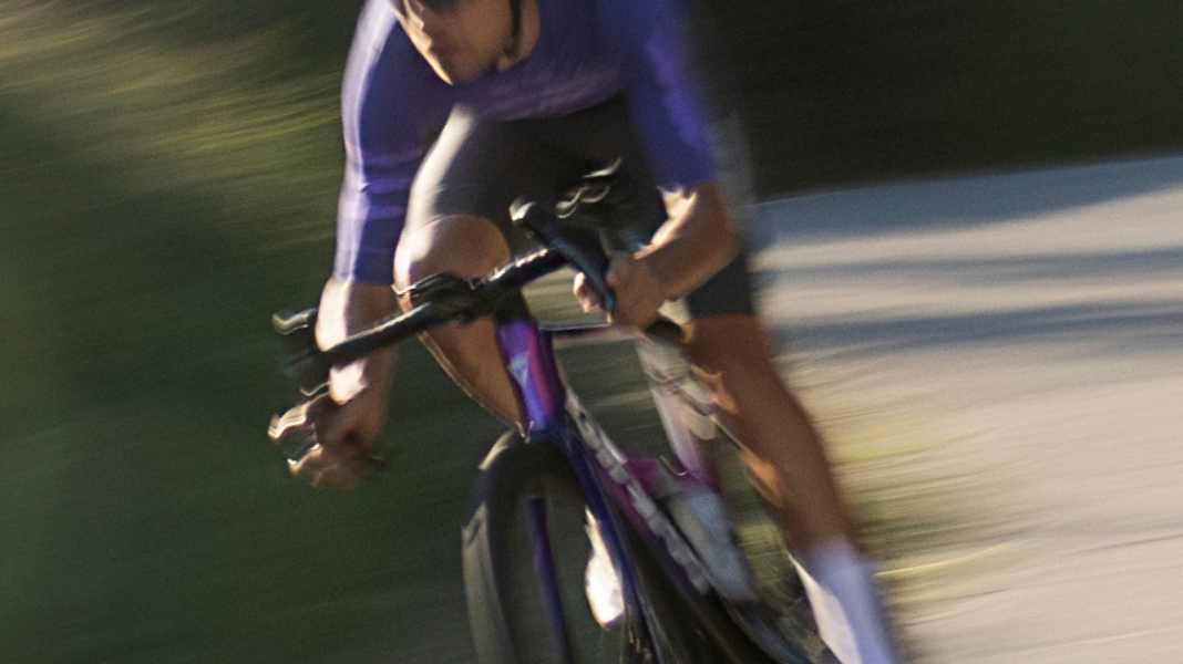 MAAP PRO Aero Jersey mit Aartero Flyte Technologie