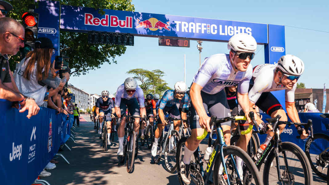 Red Bull-Ampelsprint: Neues Radsport-Format begeistert in Frankfurt