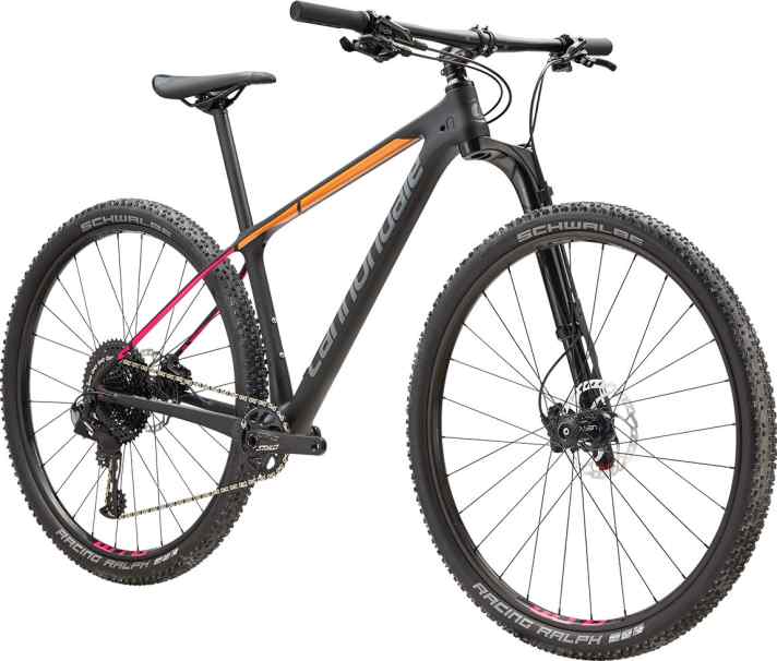   Das Canonndale F-Si Carbon 2 Womens. Die kleinste Rahmengröße XS kommt sogar mit 27,5-Zoll-Laufrädern. Alle anderen Bikes sind natürlich 29er.