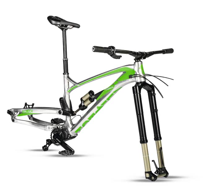 Acros, Intend, Ergon: Unser Projektbike steuert sich über ein vorwiegend deutsches Cockpit.