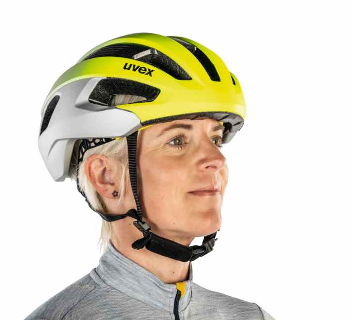 Rennradhelme im Test: Uvex Rise CC Tocsen