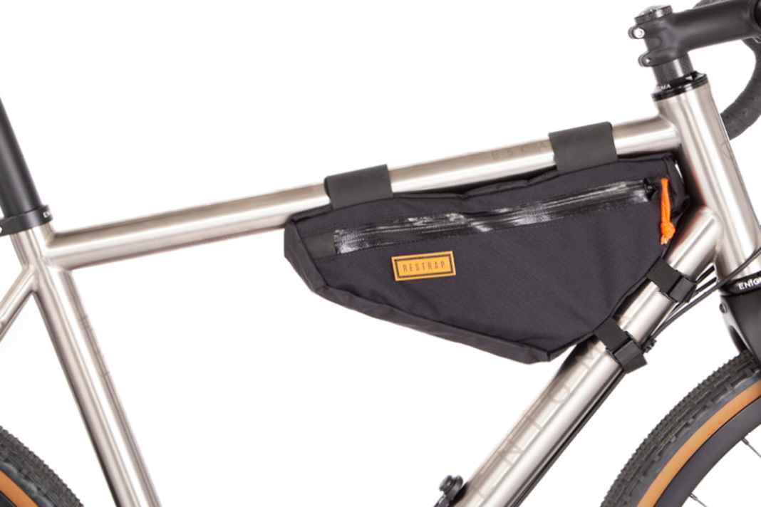 Das ist die Frame Bag Small - taugt für Ultra-Distanzen, aber auch für die Feierabendrunde.