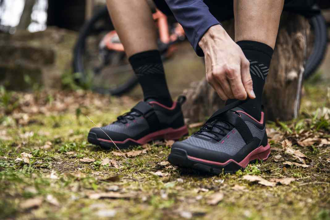 Shimano Fahrradschuhe: Neue Schuhserie EX und ET