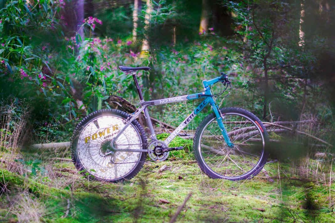 Das Yeti A.R.C. war eines der Nonplusultra-Bikes im Worldcup. Frühe Modelle wie dieses 1993er genießen Kultstatus. Beim Vintage Bike Masters könnte man das eine oder andere sehen.