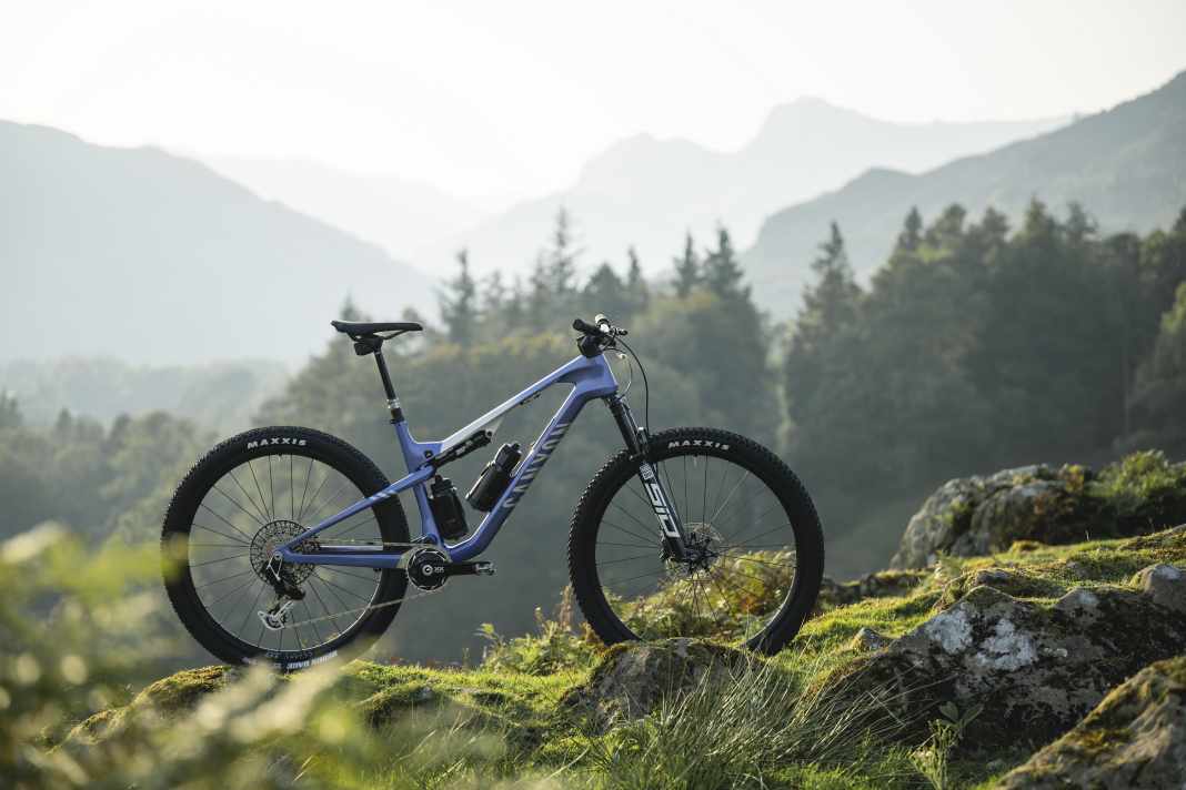 In seiner Neuauflage 2024 soll das Canyon Lux Trail von Cross-Country über Down-Country bis Marathon überzeugen.