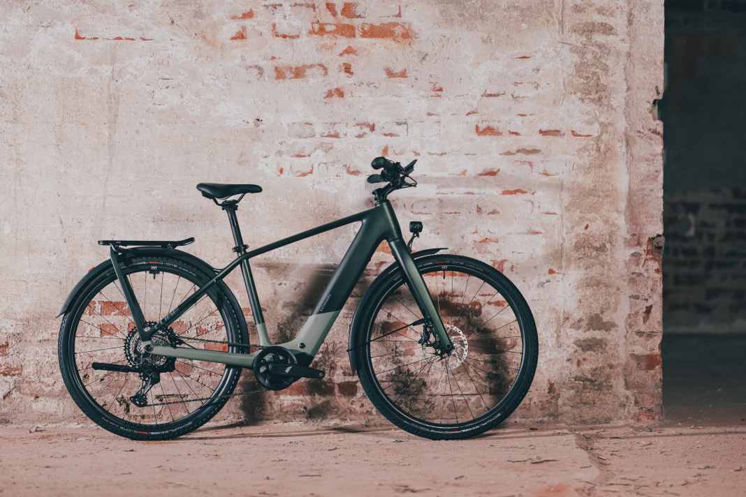 Das leichteste Modell: Cube Kathmandu Hybrid C:62 SLT 400X und es kostet 4799 Euro bei einem Gesamtgewicht von 16,2 kg.