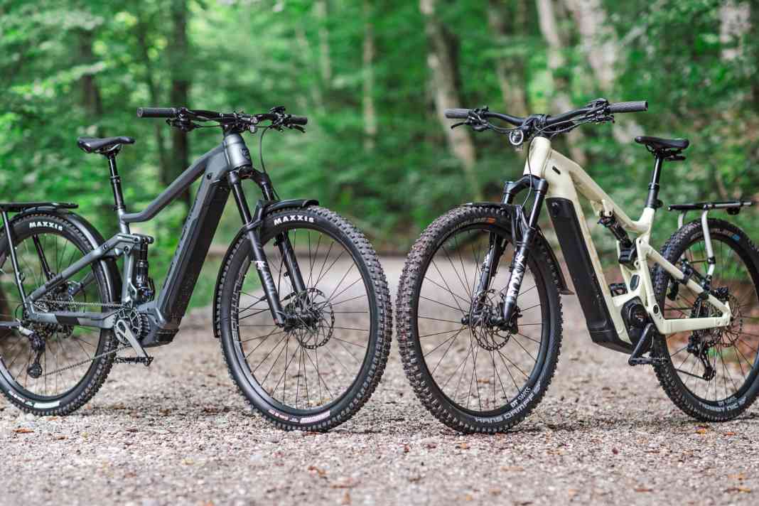 Links: Centurions SUV-Bike Numinis R2700i EQ. Rechts: Focus’ klassisches E-MTB Thron², das wir für den Alltagseinsatz etwas aufgerüstet haben.