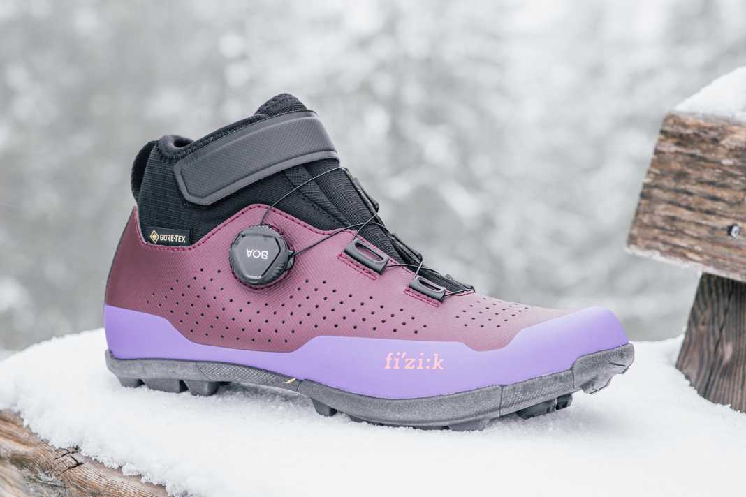 Pünktlich zum ersten Schneefall in Leogang präsentiert Fizik seinen brandneuen Winterschuh Terra Artica GTX im stylishen Retrolook. 259 Euro wird der Schuh kosten.