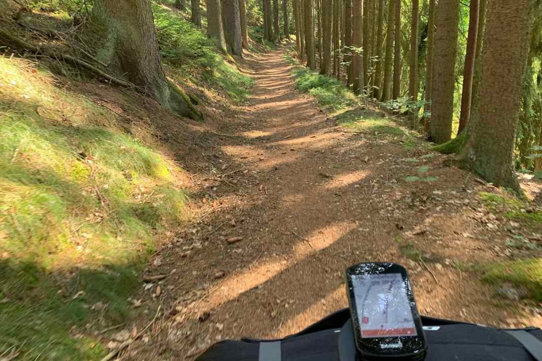 Auf dem Nurtschweg Richtung Dylen. Die Tipps zur Route stammen von Matthias von MTB-Oberpfalz, der sich in der Region auskennt wie kein Zweiter.