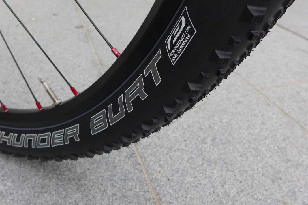 Der fein profilierte Thunder Burt in der Performance-Gummimischung ist bei den meisten nicht die erste Wahl.