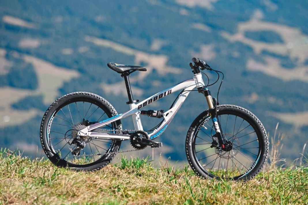 Propain Frechdax 3: 20 Zoll – 67/86 mm – 9,8 kg (o. Pedale) – 1799 Euro.