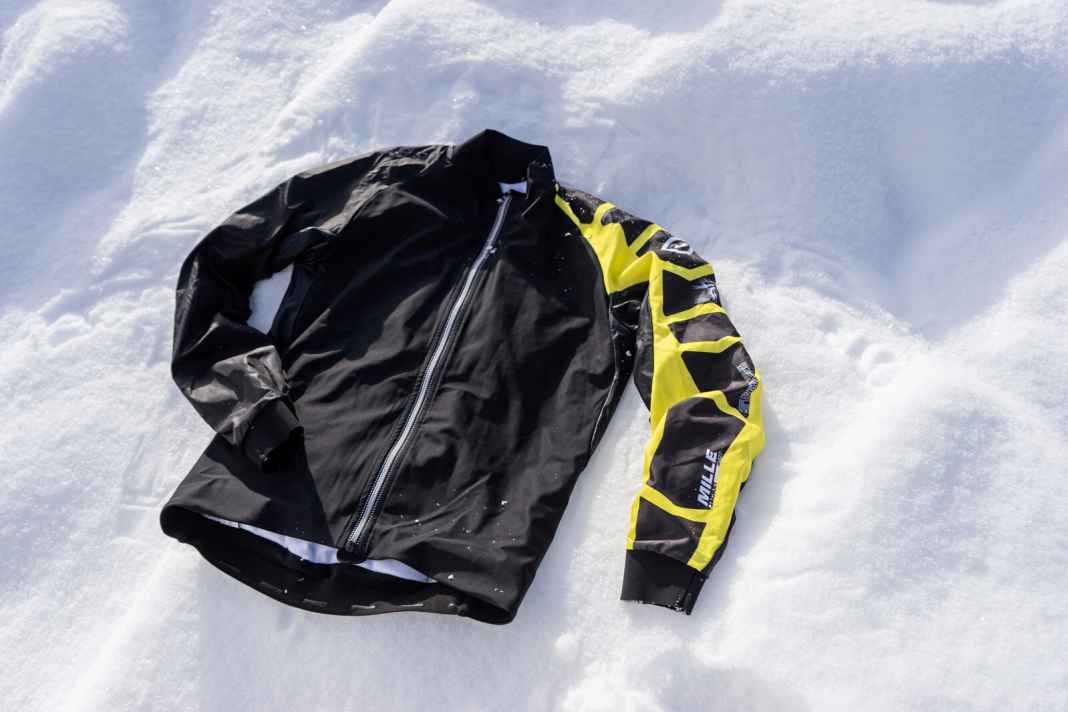 Assos MilleJacket evo7

  
