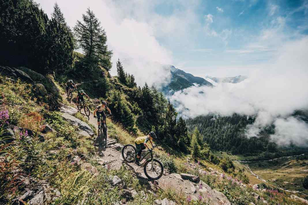 Die wollen nur spielen ... Nichts langweilt Kinder so sehr wie stumpfes Bergaufgekurbel durch den Wald. Mit Ferien im Bikepark lässt sich aber die Touren-Fraktion nicht locken? Wir zeigen die besten Spots und Events, die garantiert die ganze Bike-Familie glücklich machen.
