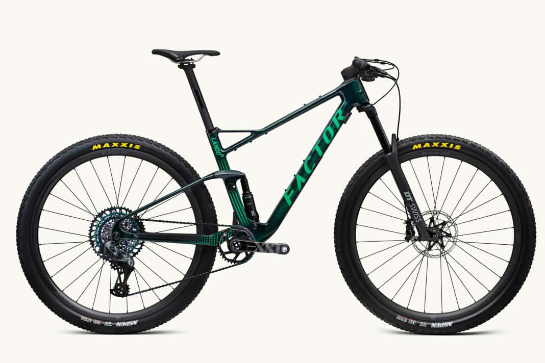 British Racing: Das Factor Lando XC gibt's auch in einer grünen Farbvariante.
