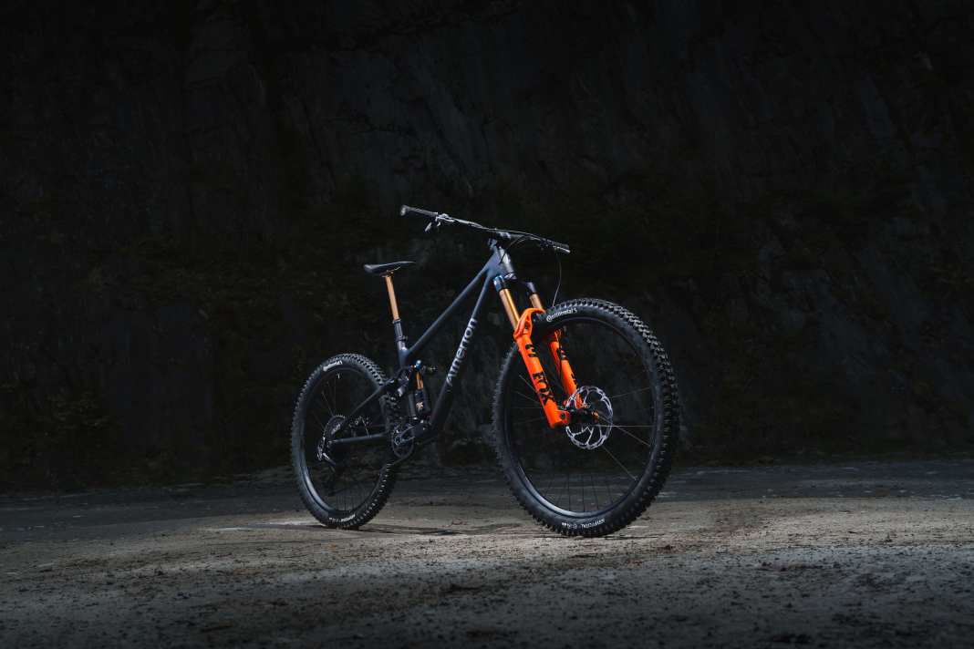 Mullet statt Mainstream: Das A.150M kombiniert 29" vorn und 27,5" hinten – für mehr Bewegungsfreiheit im steilen Gelände.