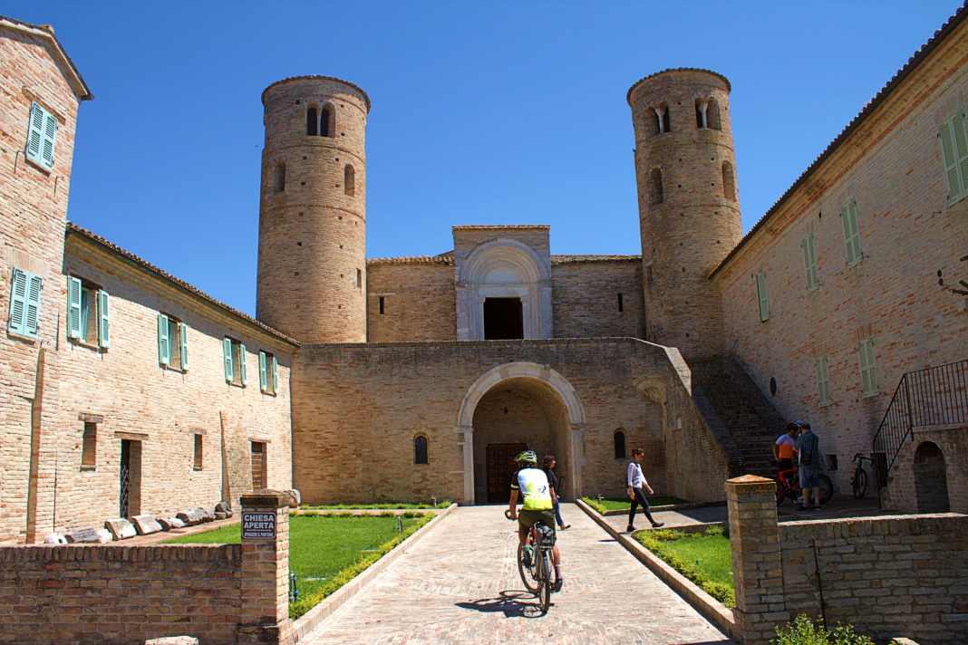 Kirche San Claudio al Chienti