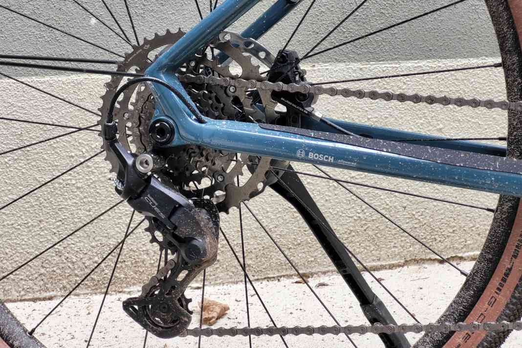 Die günstige Cues 4000 an einem Light E-Bike.