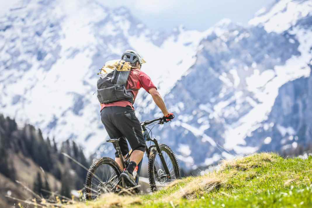 Vier Touren-Rucksäcke mussten im Test zeigen, was sie können.