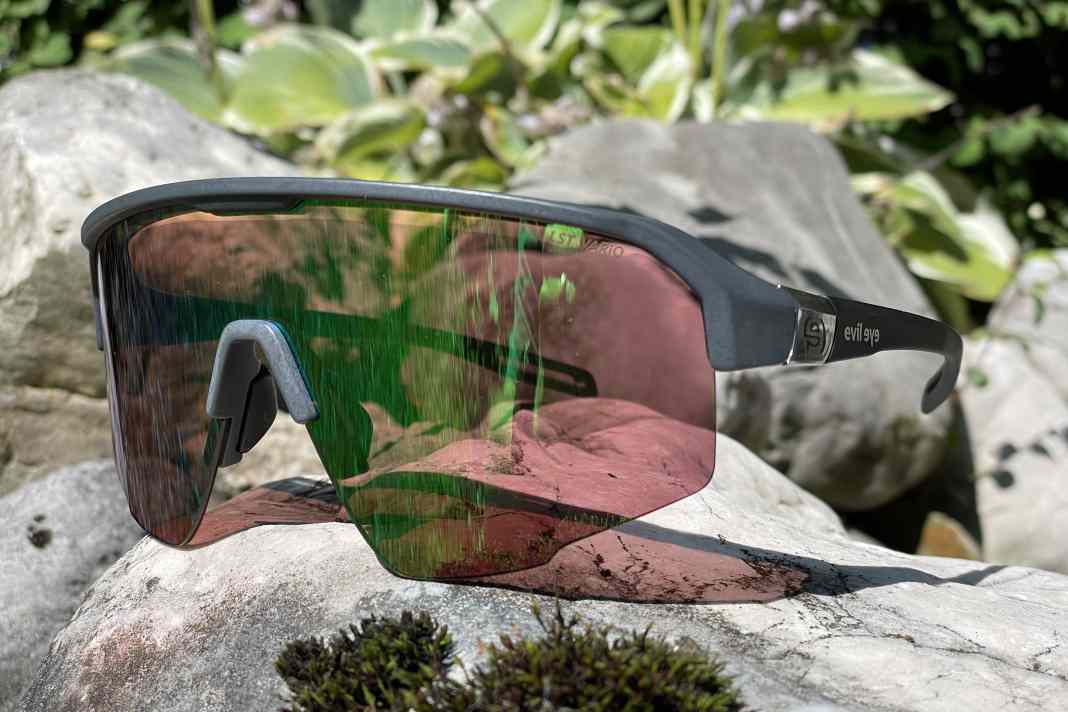 Das ist die neue Trailsense II von Evil Eye aus Österreich. Das Neuste daran sieht man nicht: Das Rahmenmaterial ist nachhaltiger und besteht aus nachwachsenden Rohstoffen.