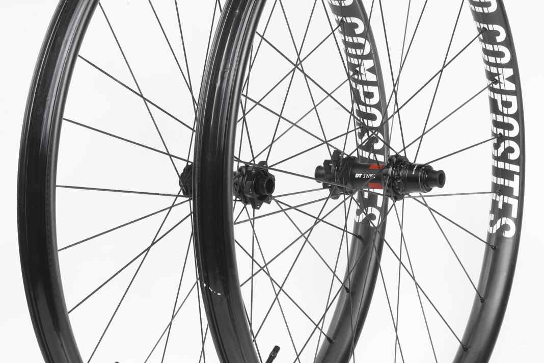 In dem Three-Zero-Laufradsatz vertraut Bike Ahead auf DT Swiss 240 Naben.