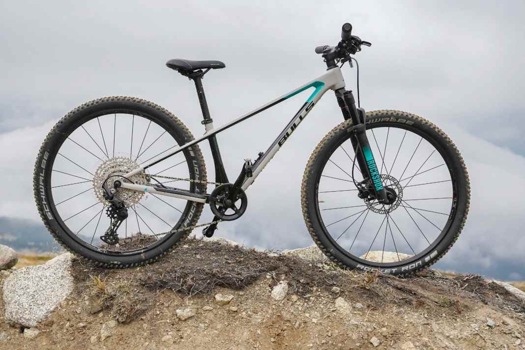 Mit 10,5 Kilo gehört das Bulls Tokee Ultra Lite eher zu den leichteren Kinder-MTBs.