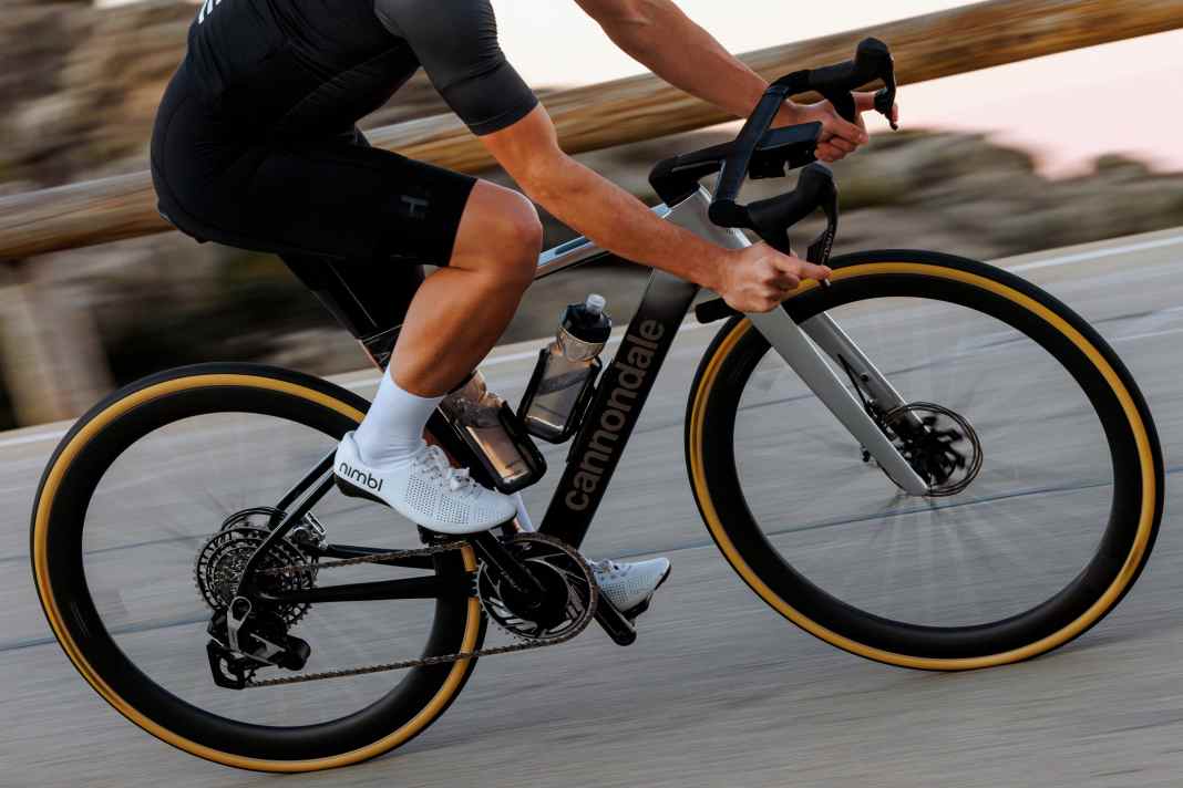 Das neue Cannondale Synapse lässt sich auf den ersten Blick kaum vom wettkampftauglichen SuperSix Evo unterscheiden.