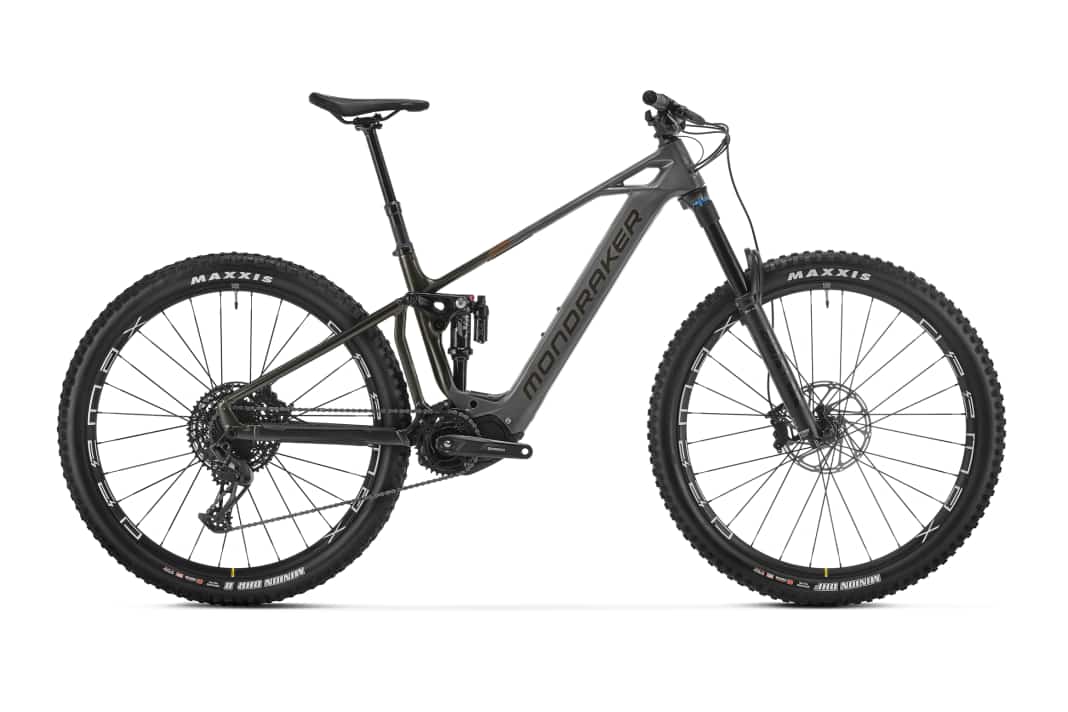 Mondraker Crusher: 6999 Euro, 24,6 kg nach Herstellerangabe.