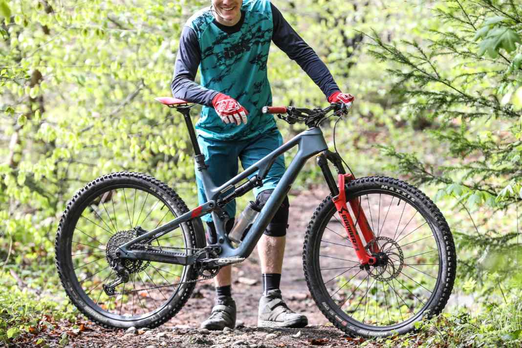 Partner auf Zeit: Im Sattel des Merida One Forty 6000 verbrachte BIKE-Redakteur Jan Timmermann zahlreiche Stunden. Nun folgt die Abrechnung.