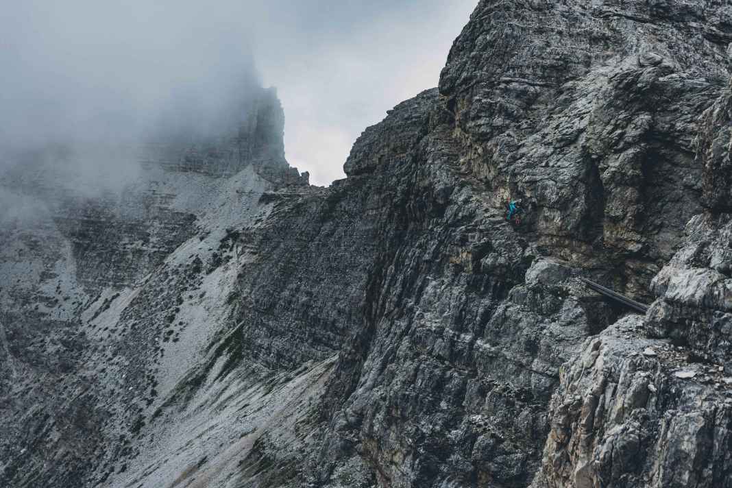Gee Atherton in den Dolomiten für sein Projekt: Ridgeline IV