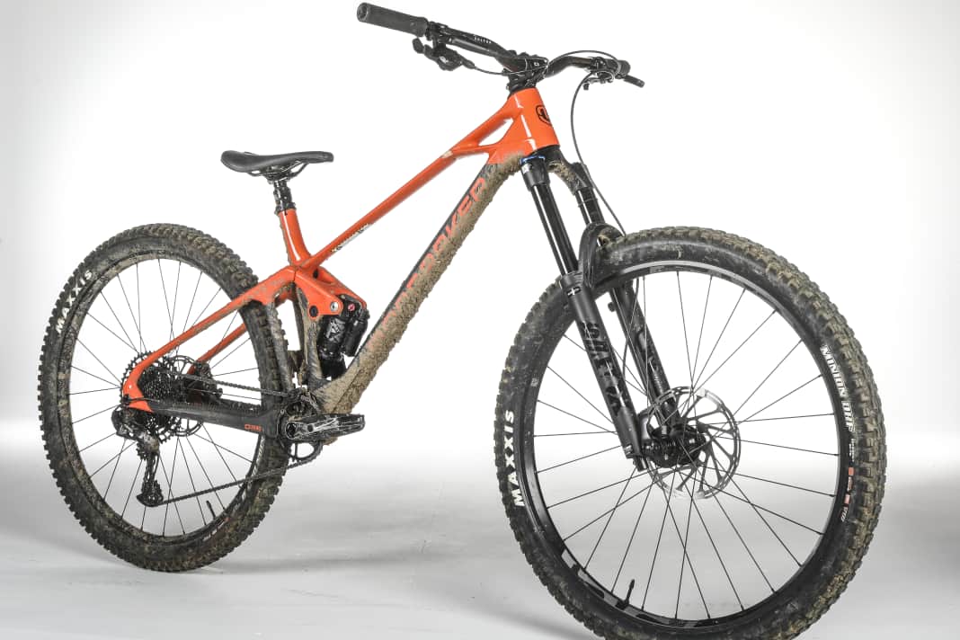 14,6 Kilo bringt das Foxy Carbon R ohne Pedale auf die Waage und kostet 5999 Euro.