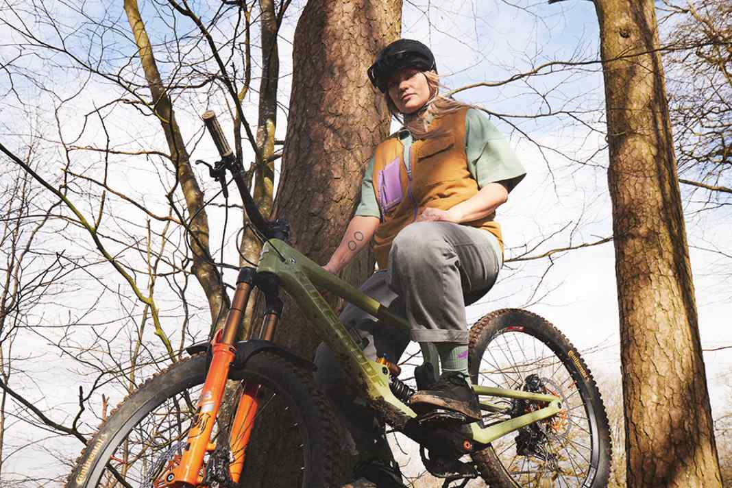 Mit der brandneuen Forty1Thirty-Kollektion haben die schottischen Bikewear-Experten von Endura Dirt-Rider, Slopestyleer, BMX-Biker und Freerider im Blick