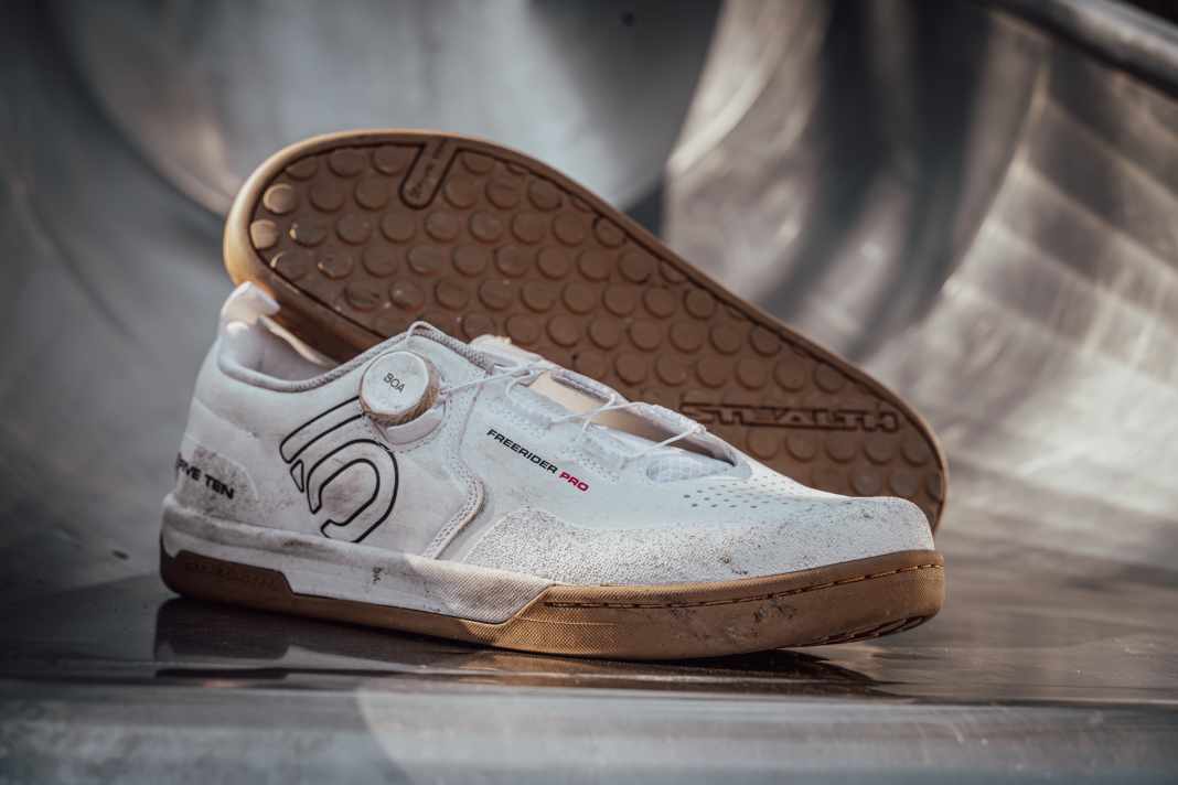 Der Five Ten Freerider Pro ist der Trail-Klassiker im Adidas-Sortiment. Neu ist, dass der Flatpedal-Schuh mit Boa-Verschluss zu haben ist