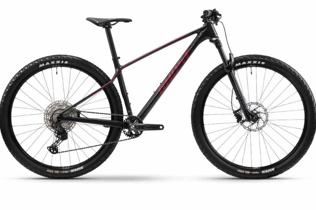 Für 2299 Euro kommt das Ghost Lector HT Universal mit LC-Carbonrahmen.