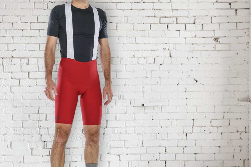 Gorewear schneidert mit der Distance Bib Shorts+ 2.0 eine edle Radhose für Ausdauerhungrige