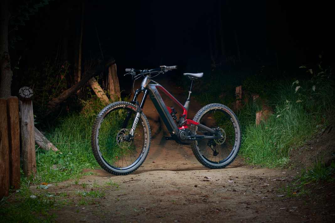 Olympia Hammer: 170 mm // 29/27,5 Zoll // Oli Edge Motor (90Nm) // 900 Wattstunden.