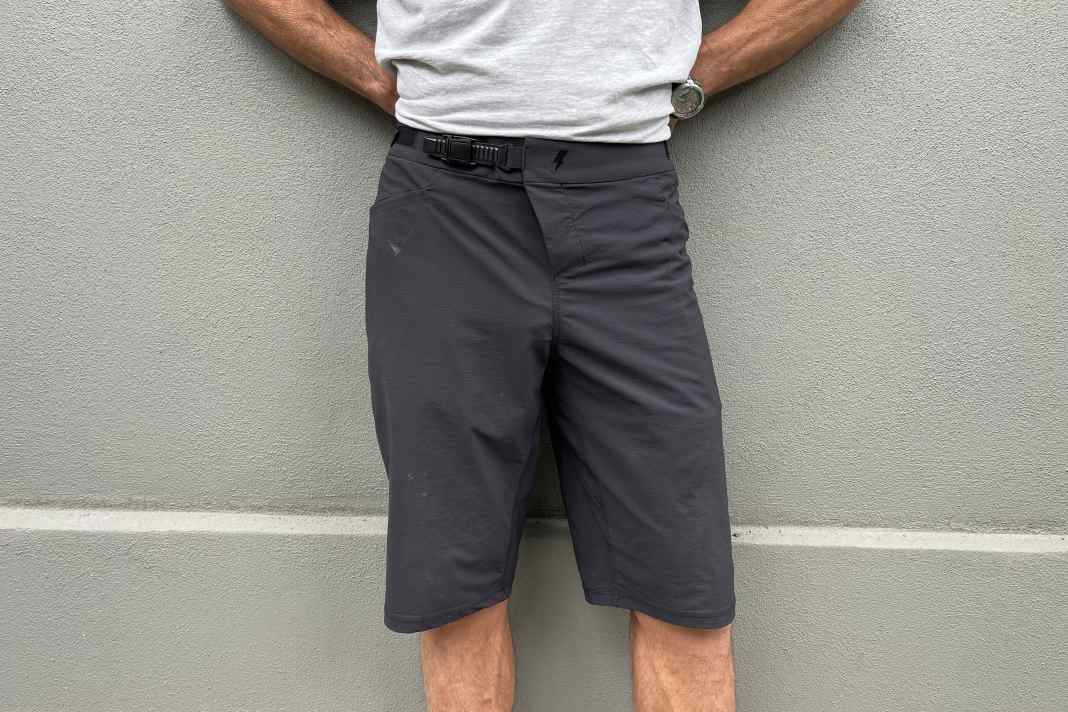 Über die Performance-Wear von YT kann man nix Schlechtes sagen. Die Shorts sind sehr gut zum fairen Preis.