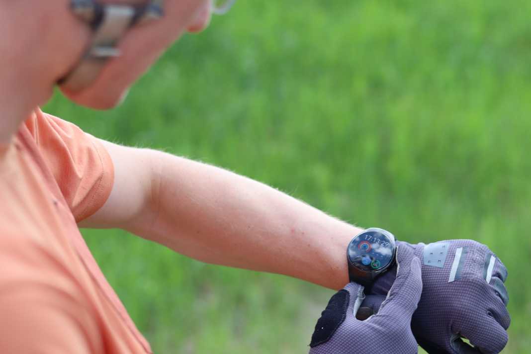 BIKE hat die brandneue Huawei Watch 5 im Mountainbike-Einsatz getestet.