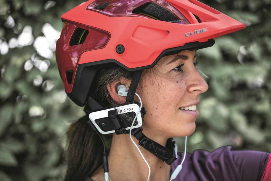 Aus dem Motorrad-Bereich sind elektronische Kommunikationssysteme bereits bekannt. Wie sinnvoll sind solche Intercoms beim Biken?