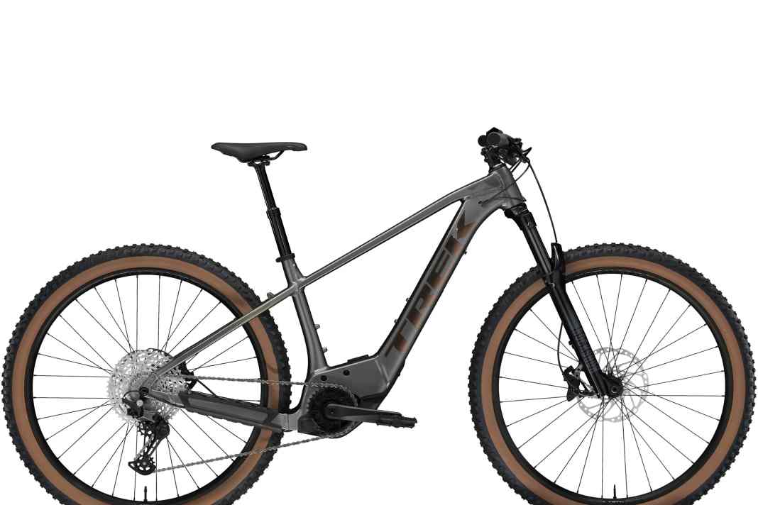 Trek Marlin+ 8, silber, 3299 Euro.
