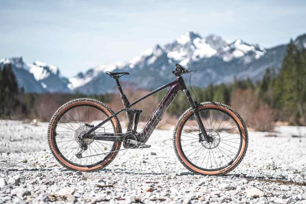 Cube Stereo Hybrid 140 HPC Race 750