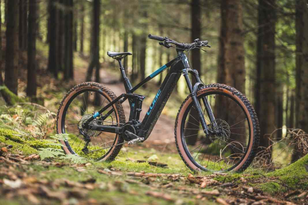 Cube Stereo Hybrid 140 HPC // 150/140 mm // 24,6 kg // 5299 Euro