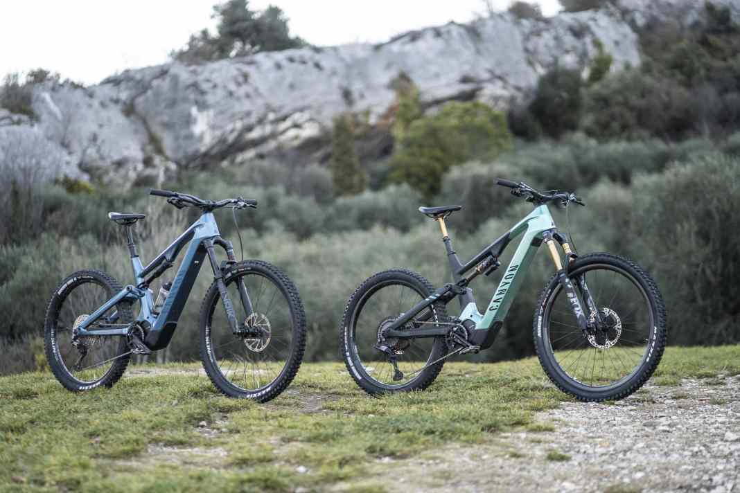 Im Preis-Leistungs-Duell: Canyons Spectral:On CF7 für 5399 Euro und das CFR für 9899 Euro.